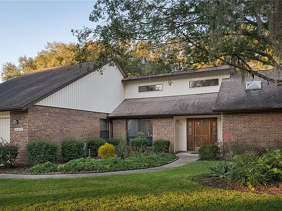 3rd image of 34523 Cedarfield Dr