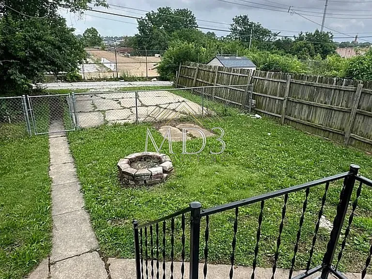 4051 Taft Ave — Photo 20