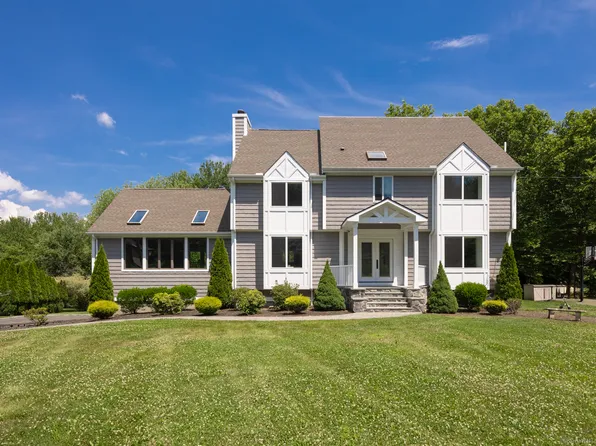 236 Sterling Road, Trumbull, CT 06611