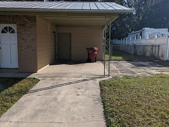 3rd image of 1302 N Nancy Ter