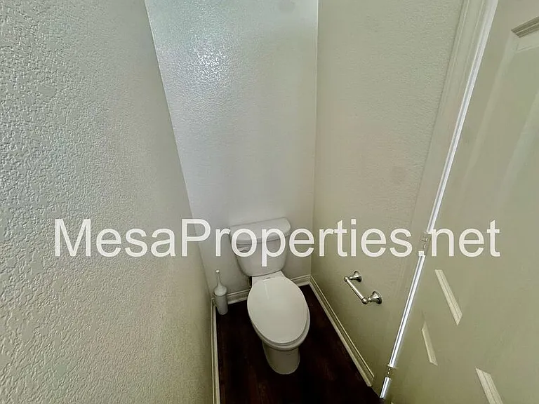795 Hazel Way — Photo 6