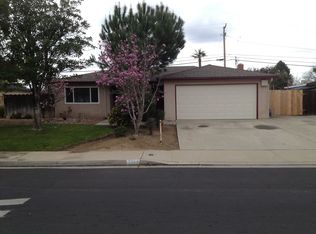 3298 Claremont Ave, Clovis, CA 93611