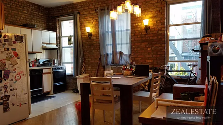 Rented by ZealEstate Group Inc | media 43