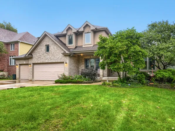 9017 Orchard Rd, Willow Springs, IL 60480