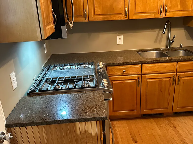 639 Morse Rd — Photo 2
