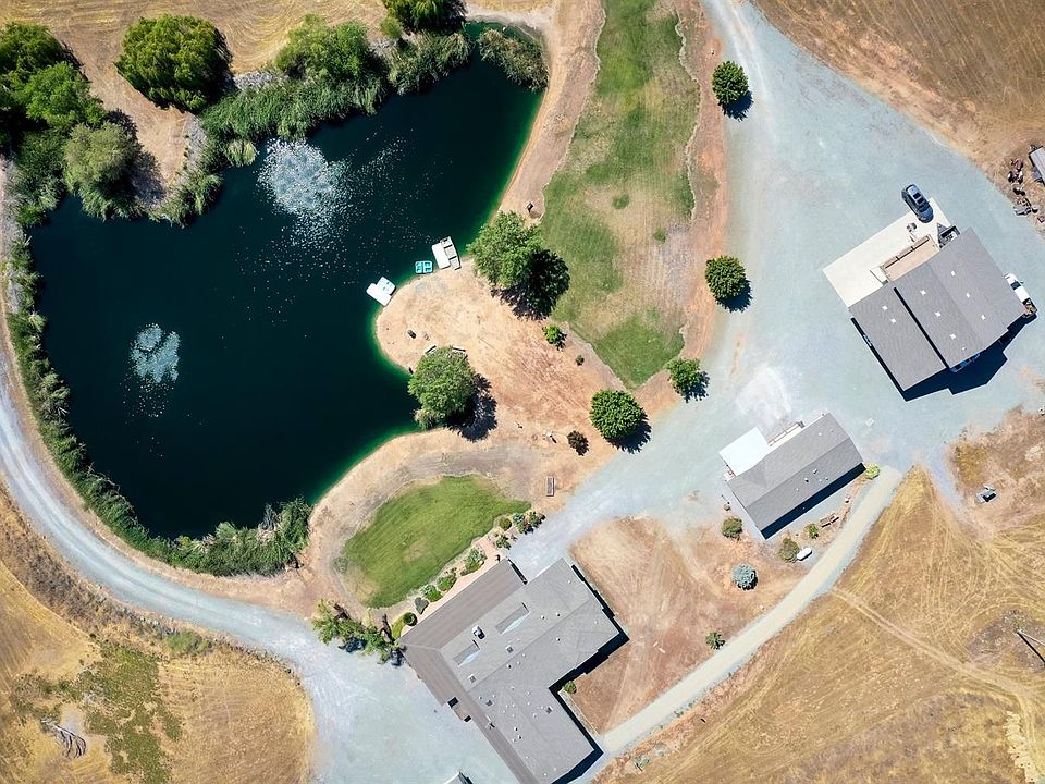 1st image of 801 Chenin Blanc Ave