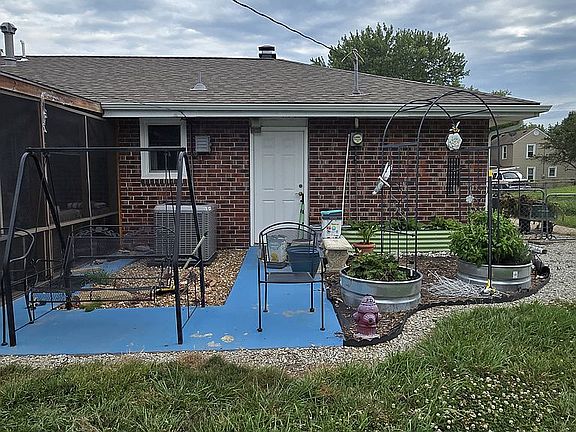 4th image of 920 Tracy Ave