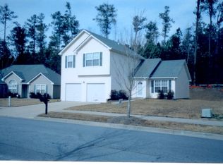 3810 Charlton Ives Dr, Lilburn, GA 30047