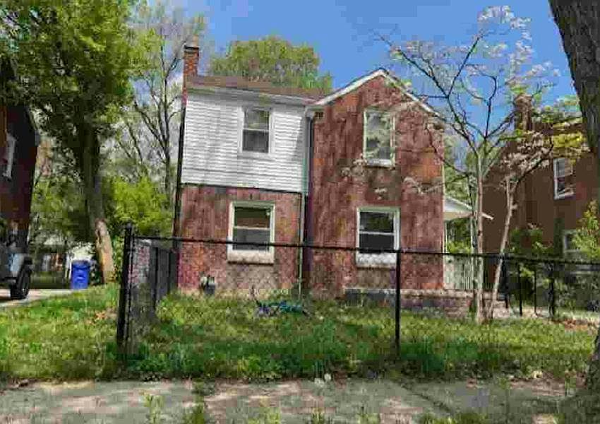 1st image of 17189 Munich St