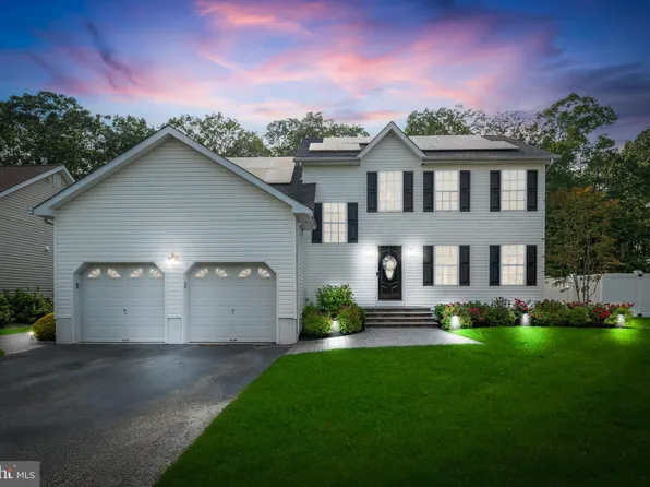 36 Sally St, Howell, NJ 07731