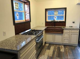 45 Parkman Rd, Wellington, ME 04942