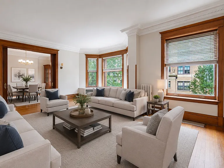 1210 N Astor St #3B — Photo 11
