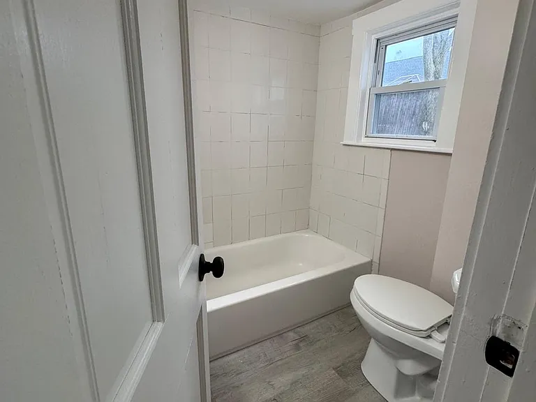 400 Lowell St #2 — Photo 10