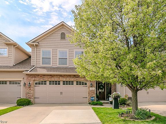 2nd image of 324 Lakewick Ln
