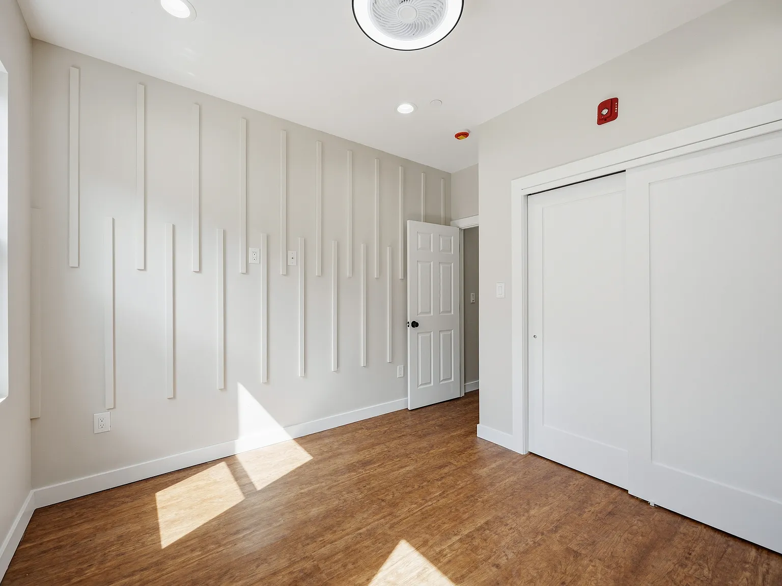 2 bed, $1,700 — Photo 4