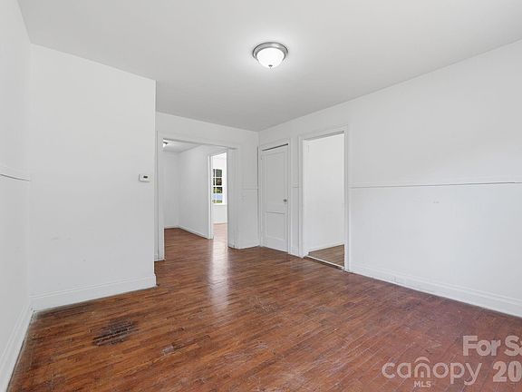 4th image of 1208 E Arch St