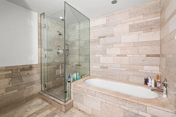 Sold by Nest Seekers International | media 5