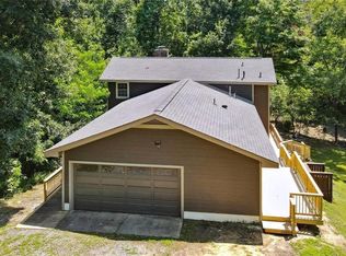 13 Everett Dr, Newport News, VA 23602