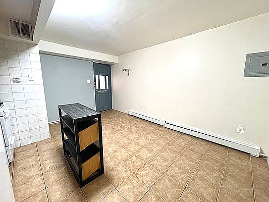 4th image of 25-33 37th St #2