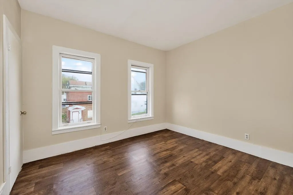 78 Academy St, 2nd fl — Photo 2