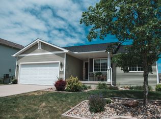 605 SE 13th St, Grimes, IA 50111