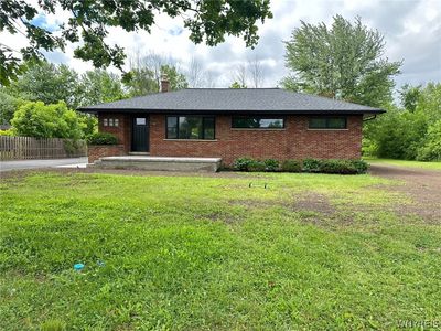1366 Swann Rd, Youngstown, NY, 14174