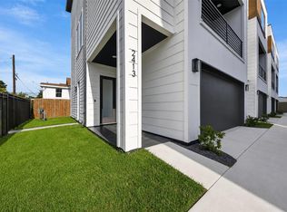 2421 Harrington St, Houston, TX 77026