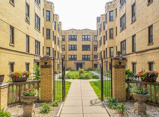 3819.5 N Greenview Ave #W3, Chicago, IL 60613