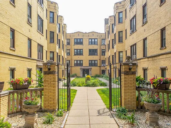 3819.5 N Greenview Ave, Chicago, IL