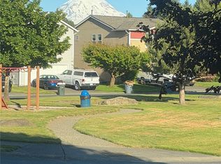 18502 94th Ave E, Puyallup, WA 98375