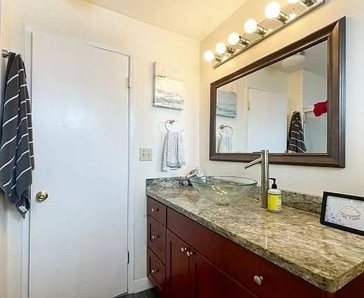 3rd image of 5065 8th Ave NE