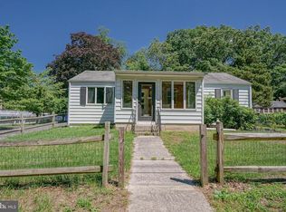 1102 Washington St, Hainesport, NJ 08036