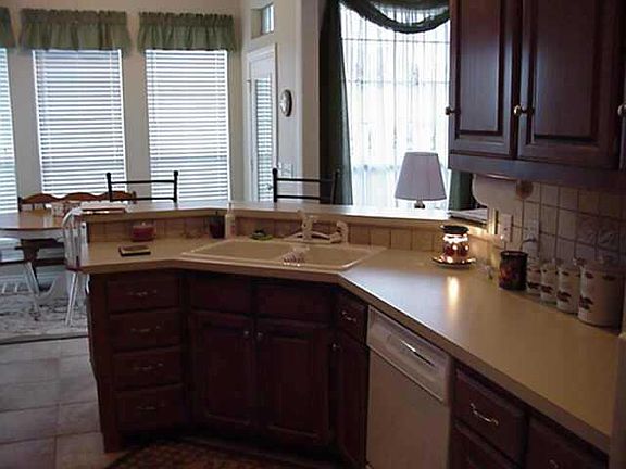 4th image of 2016 Mimosa Cir