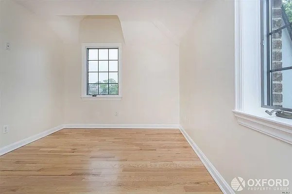 Rented by Oxford Property Group | media 22