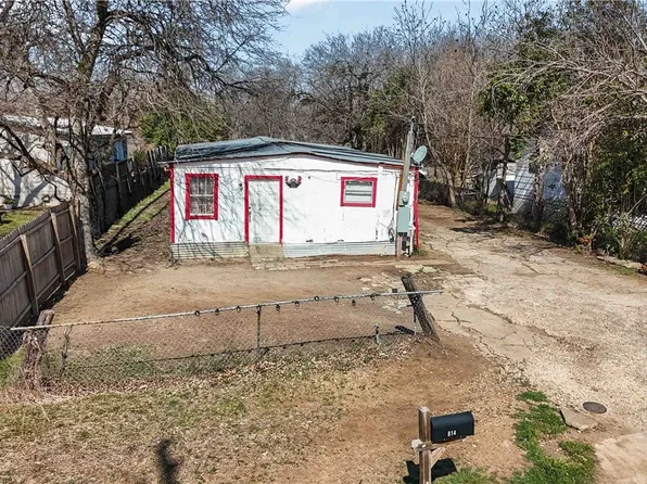 814 Alabama St, San Marcos, TX 78666