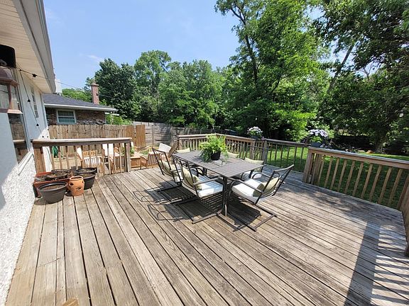 4th image of 1107 W Loveland Ave