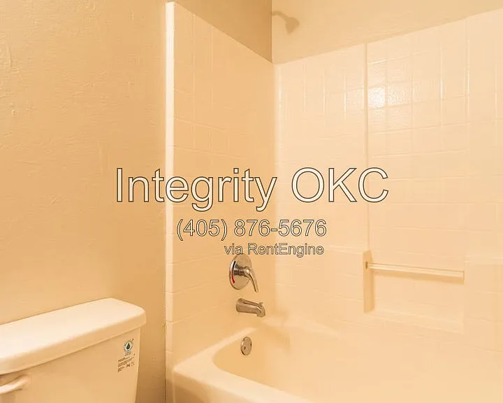 13233 Bridgewater Dr — Photo 21