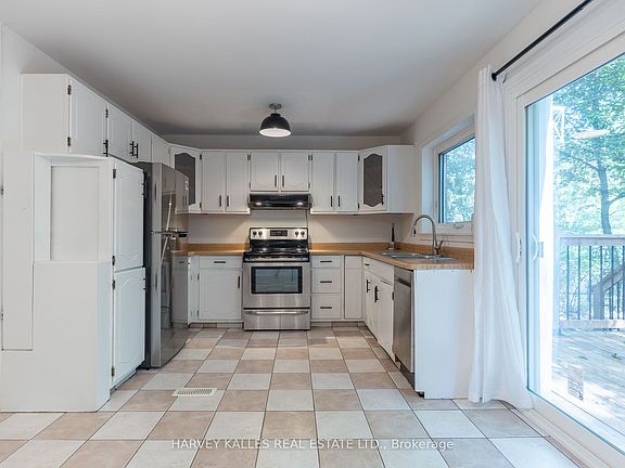 2nd image of 2258 Brookhurst Rd