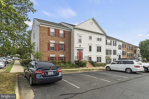 113 Fort Evans Rd SE #A Photo 1