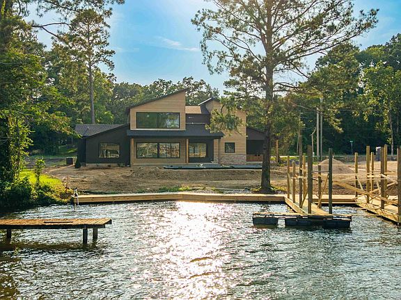 3rd image of 3007 Marion Anderson Rd