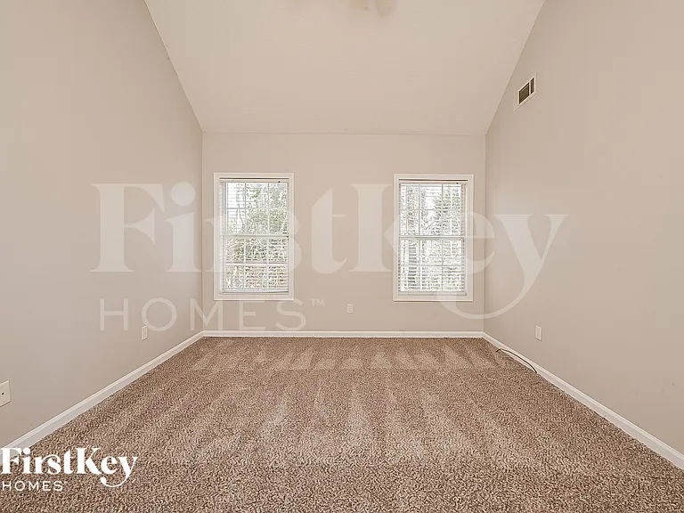 164 Highland Cir — Photo 6