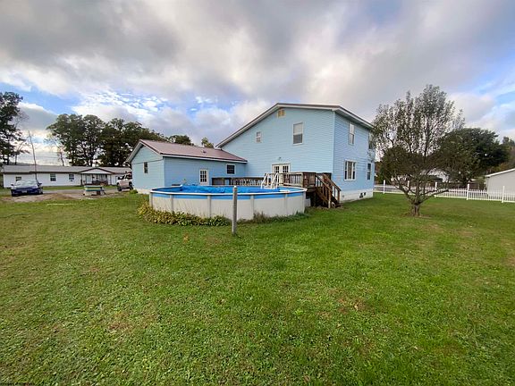 5th image of 183 Glade Meadow Ave