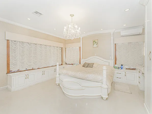 1764 East 17th Street image 23 of 45