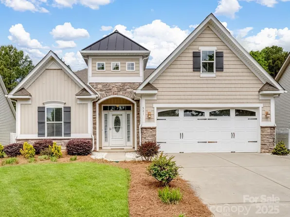 581 Harrison Dr NW, Concord, NC 28027