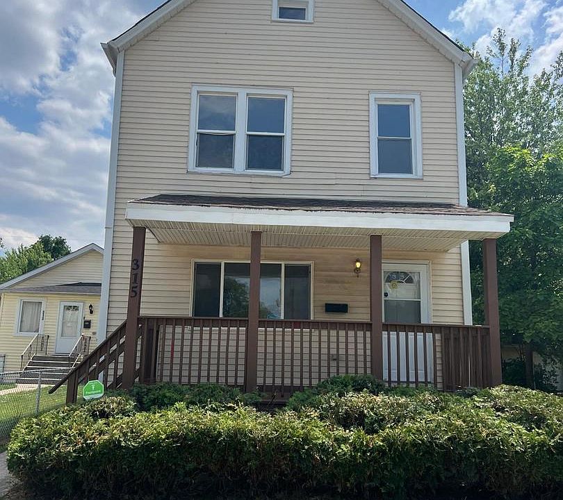 1st image of 315 154th Pl