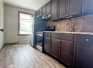 21-10 33rd Ave, Astoria, NY 11106