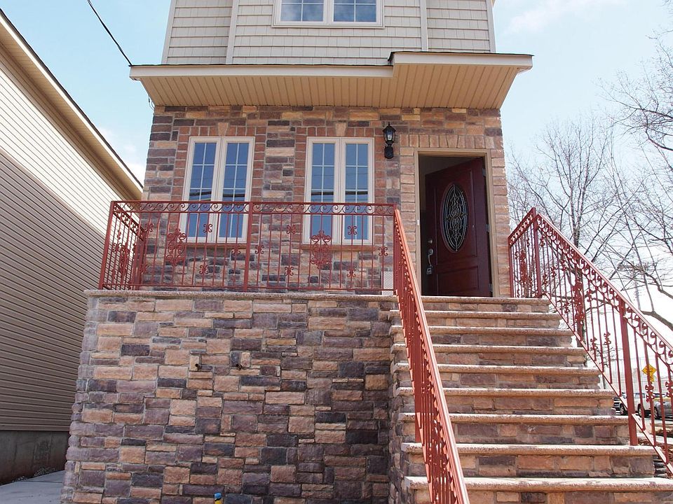 1st image of 140 Clifton Ave