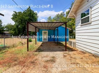 3142 Sappington Pl #B, Fort Worth, TX 76116