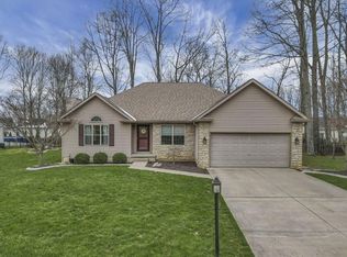 145 Shawnee Loop N, Pataskala, OH 43062