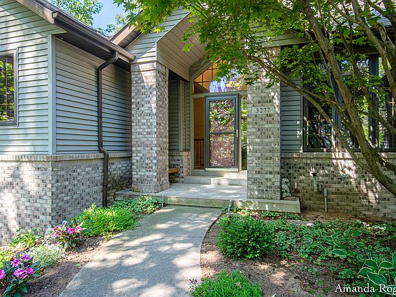 5th image of 3277 Bewell Ave SE